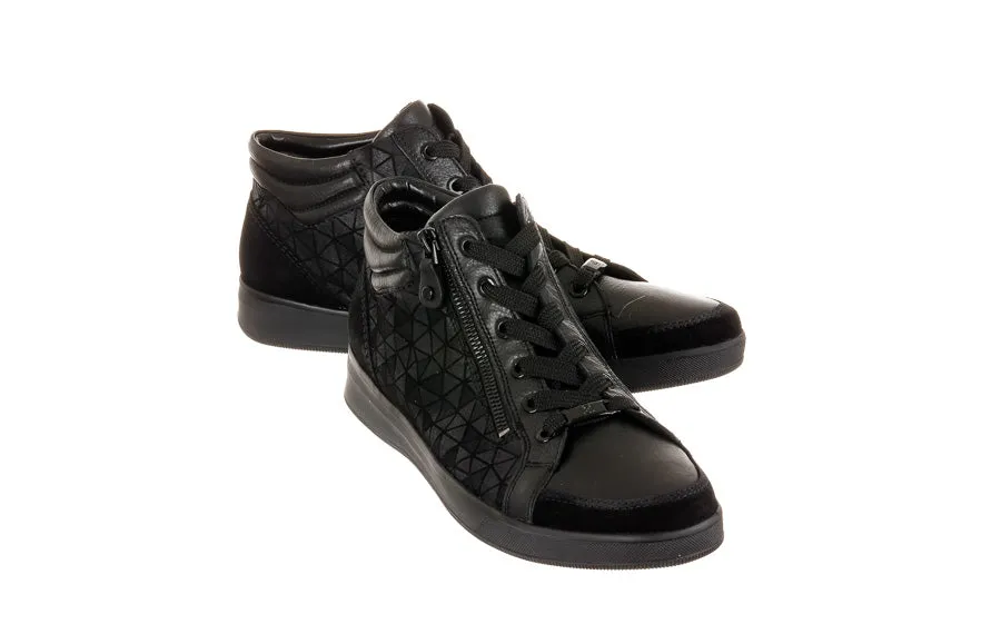 Ara Leisure Black
