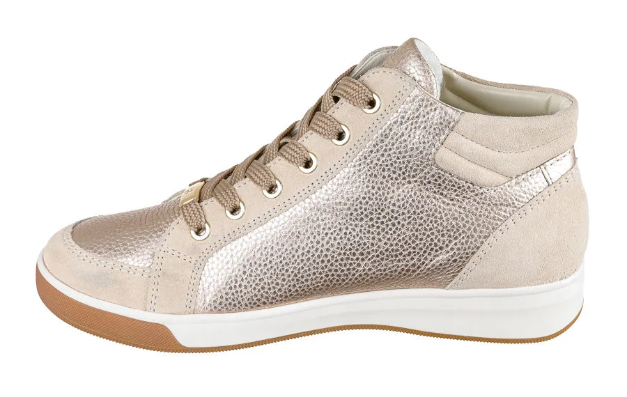 Ara Leisure Sand