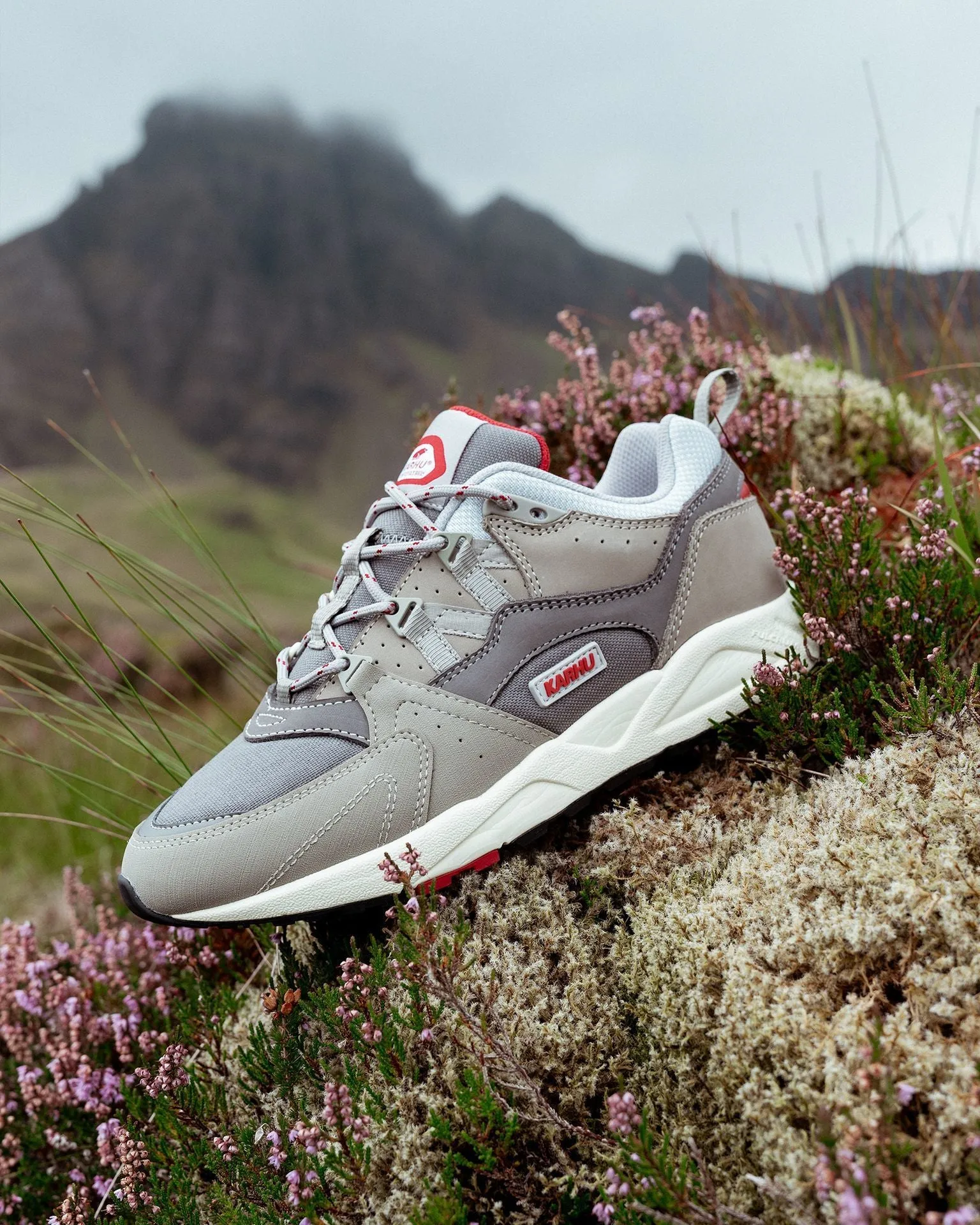 KARHU X FOOTPATROL FUSION 2.0 "SNOWSTAR" - LONDON FOG / CHARCOAL GRAY