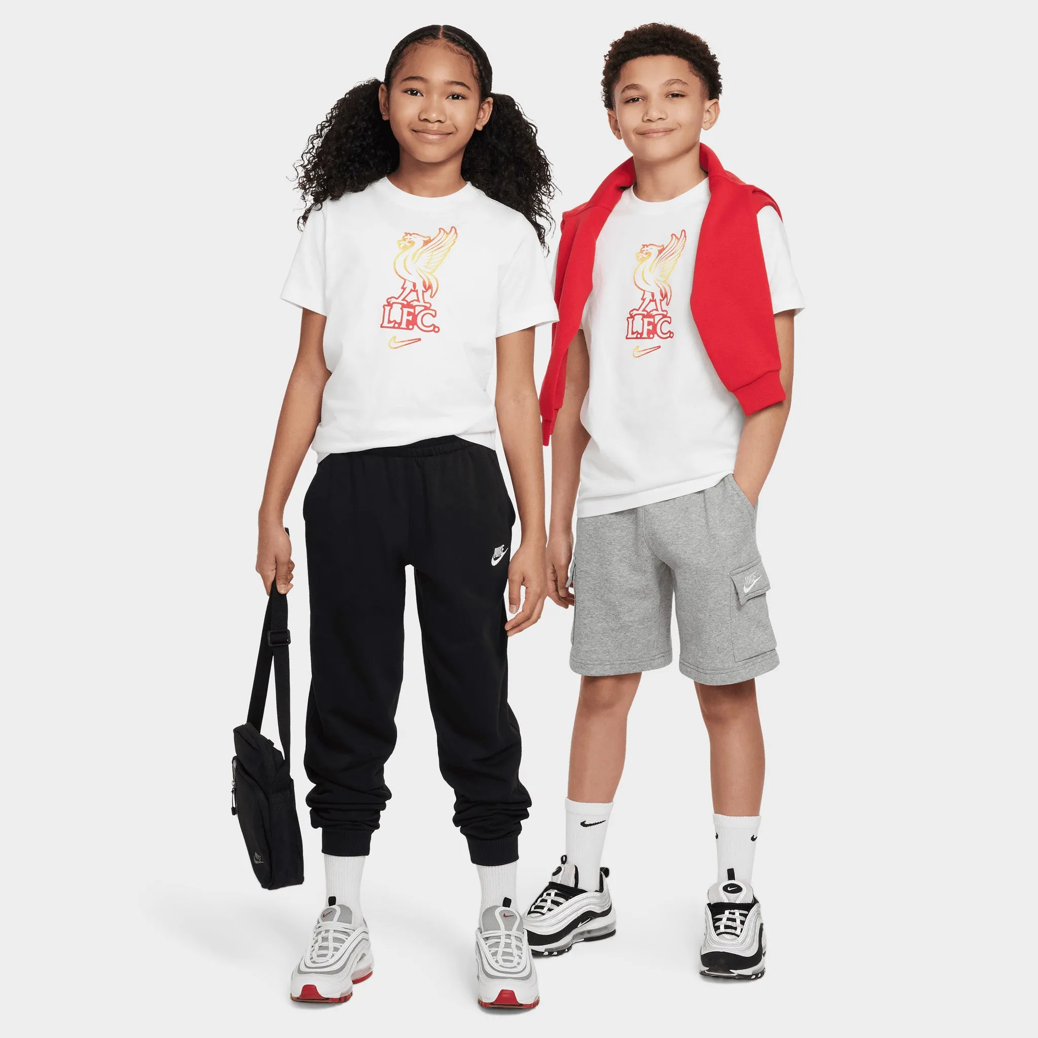 Nike Juniors' Liverpool FC Crest T-shirt / White